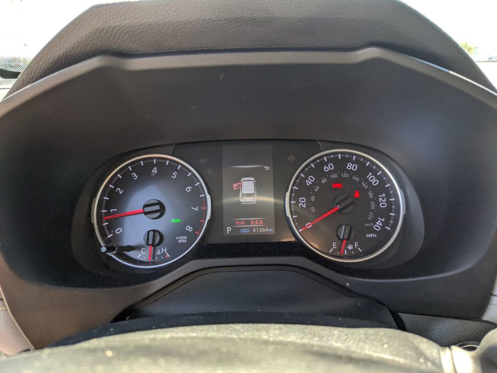 Used 2022 Toyota RAV4 XLE w/ Convenience Package image 34