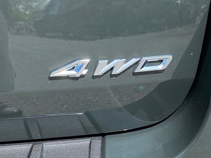 Certified 2023 Ford Explorer Limited w/ Limited Technology Package AWD/4WD image 12
