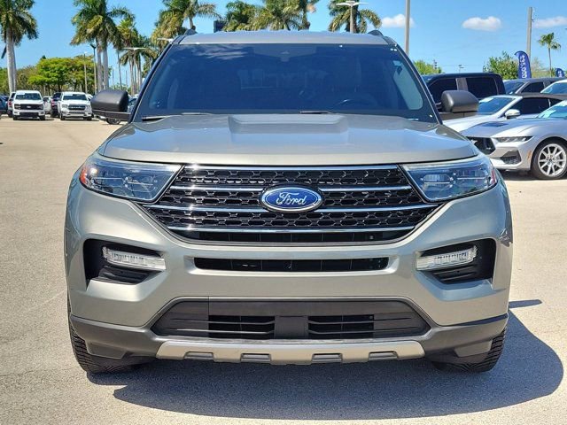Certified 2020 Ford Explorer XLT w/ Equipment Group 202A image 6