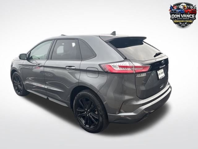Certified 2024 Ford Edge ST-Line AWD/4WD image 2