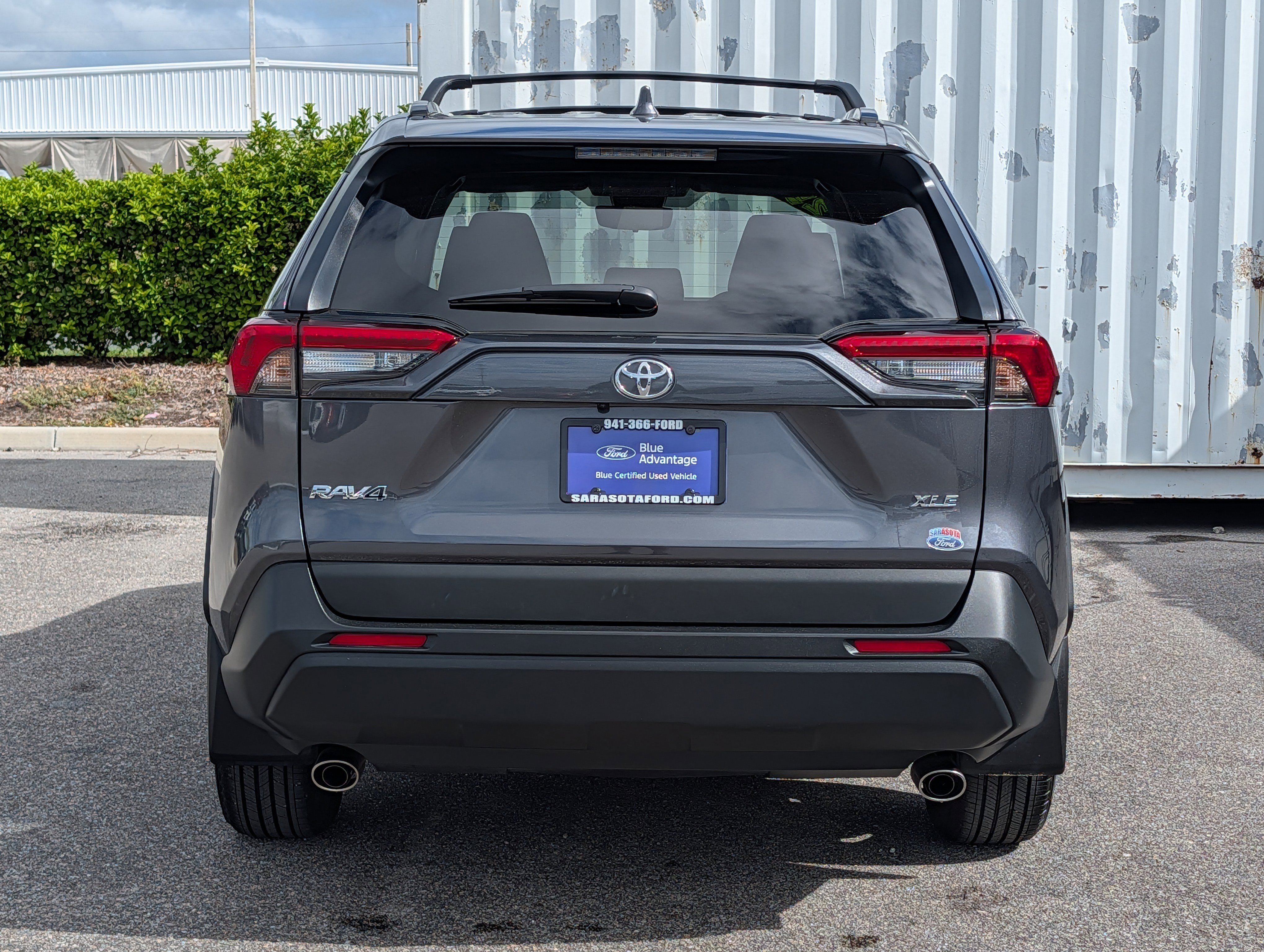 Used 2025 Toyota RAV4 XLE image 5