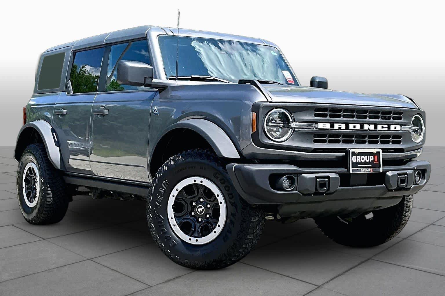 Certified 2023 Ford Bronco Black Diamond w/ Sasquatch Package AWD/4WD image 3