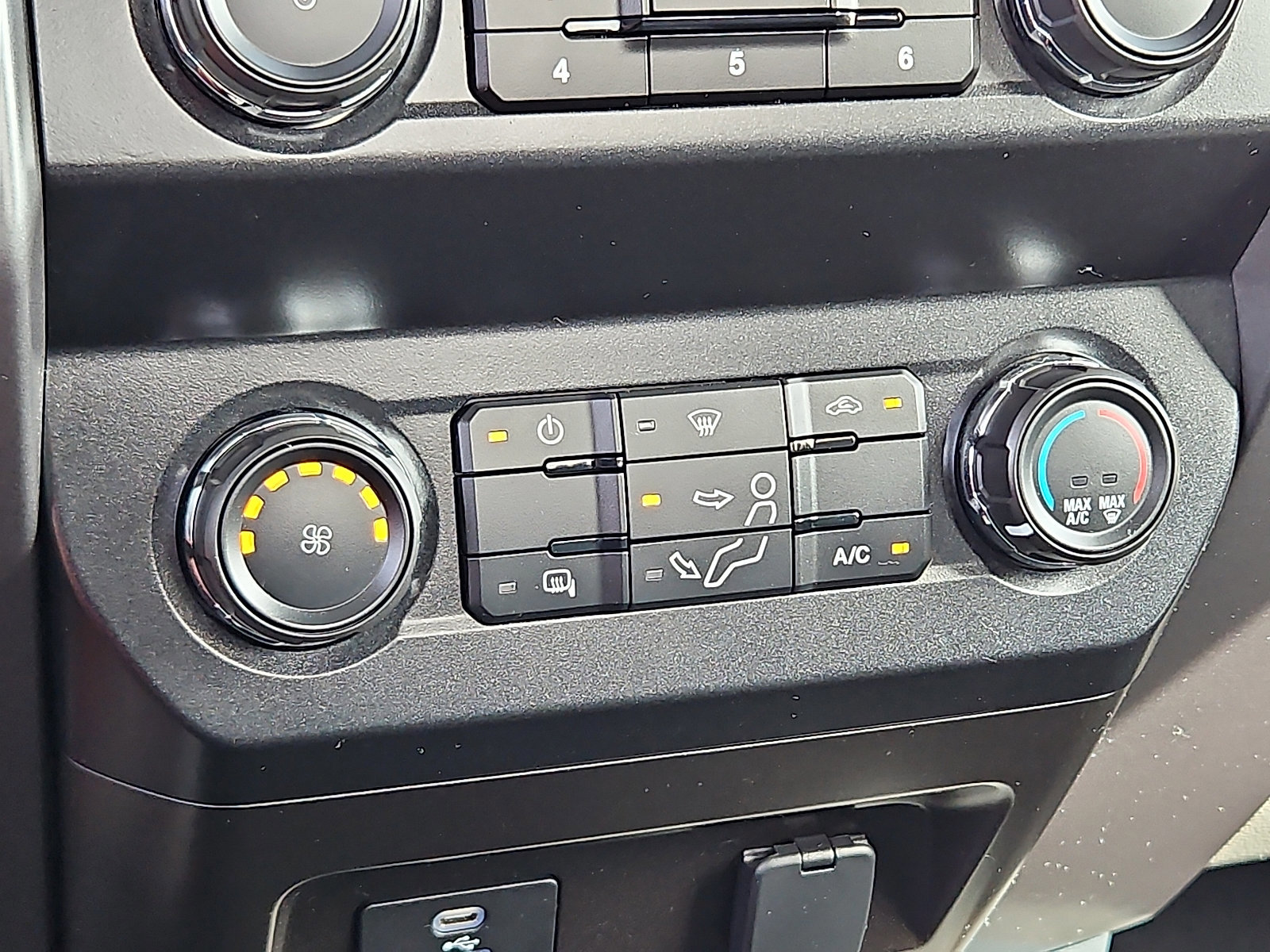 Certified 2022 Ford F350 XLT image 18