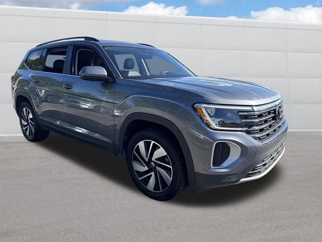 Used 2025 Volkswagen Atlas SE image 13