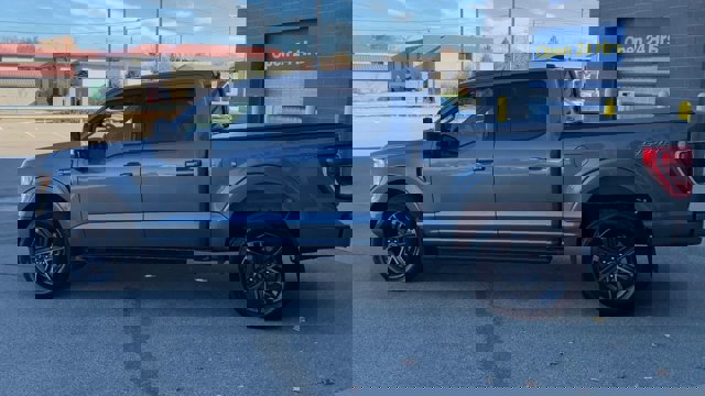 Certified 2022 Ford F150 XLT w/ Equipment Group 302A High image 7