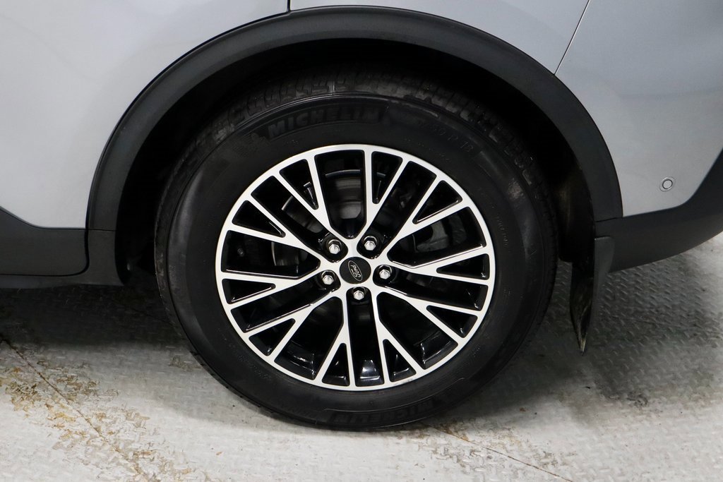 Certified 2023 Ford Escape SE w/ PHEV Premium Package image 21