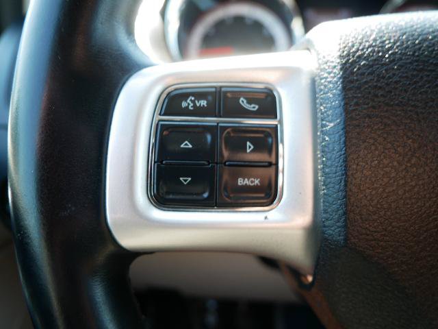 Used 2019 Dodge Grand Caravan SE w/ UConnect Hands-Free Group FWD image 27