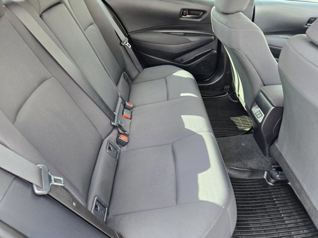 Used 2025 Toyota Corolla LE image 28