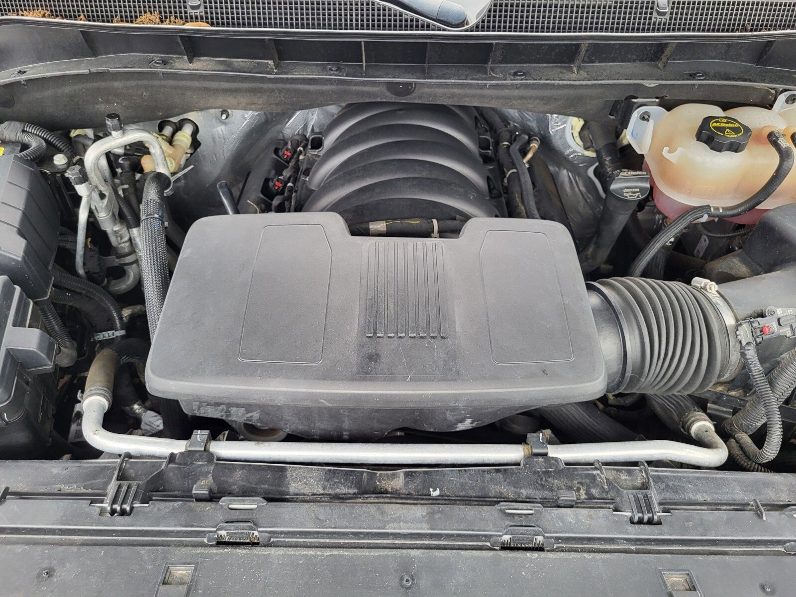 Used 2024 Chevrolet Suburban LT image 33