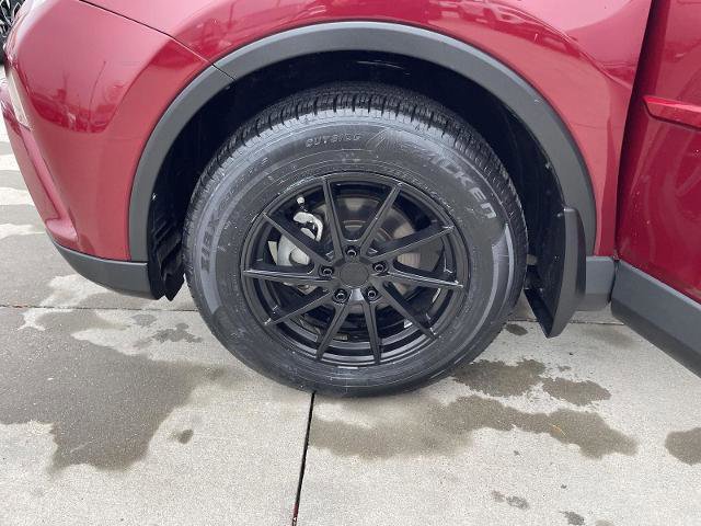 Used 2018 Toyota RAV4 Limited image 10