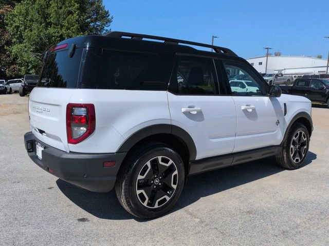 Certified 2022 Ford Bronco Sport Outer Banks w/ Tech Package AWD/4WD image 4