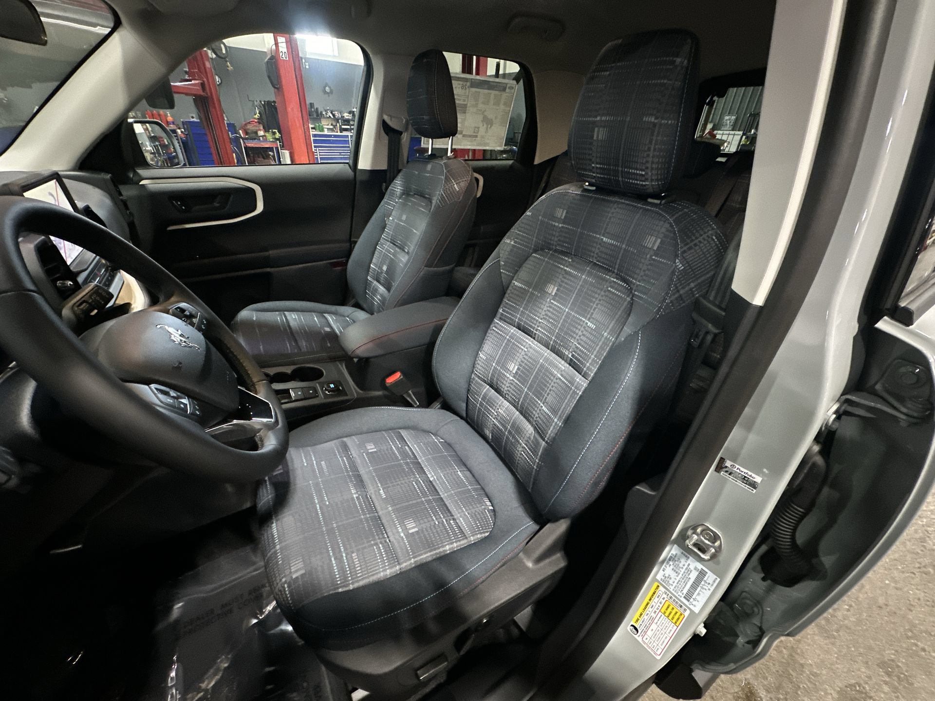 Certified 2024 Ford Bronco Sport Heritage w/ Heritage Convenience Package AWD/4WD image 11