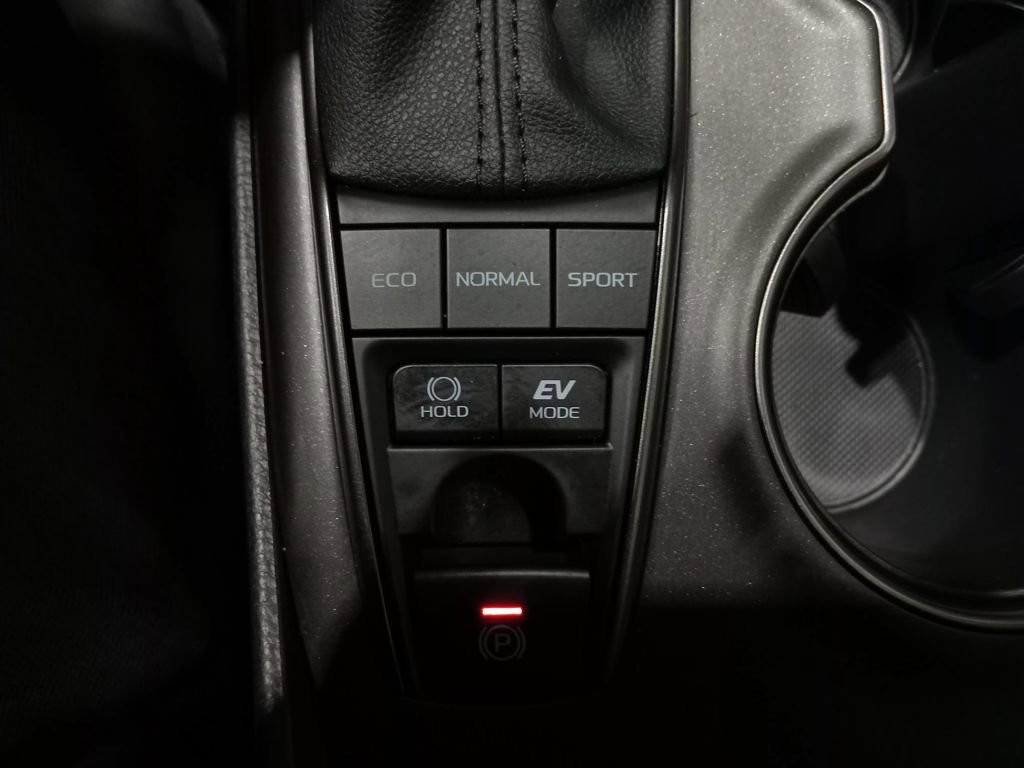 Used 2022 Toyota Camry SE image 27