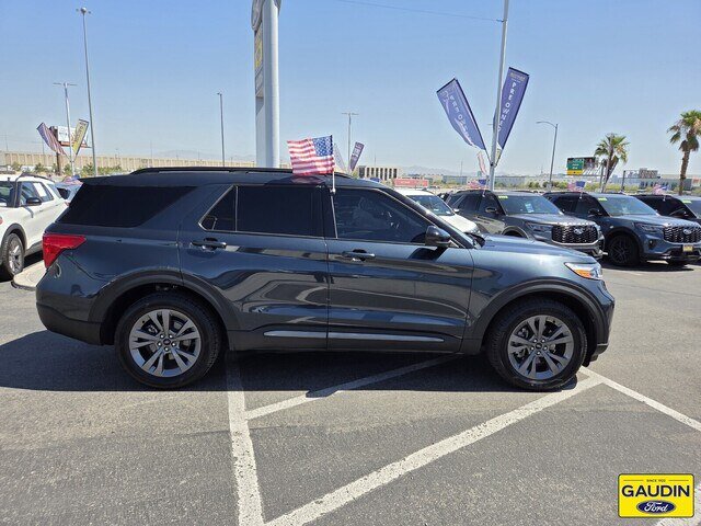 Certified 2023 Ford Explorer XLT w/ Equipment Group 202A AWD/4WD image 8