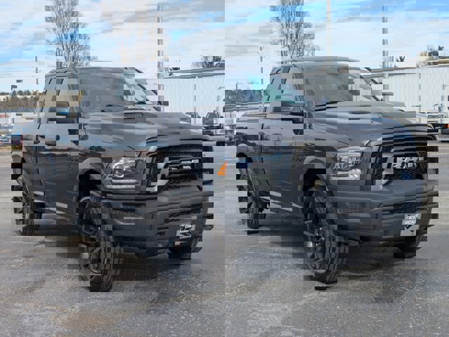 Used 2021 RAM 1500 Classic Warlock w/ Luxury Group image 8