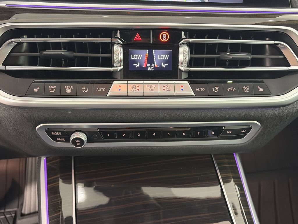 Used 2023 BMW X5 xDrive40i AWD/4WD image 21