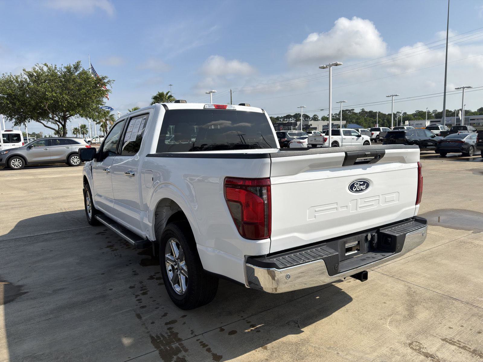 Certified 2024 Ford F150 XLT w/ Mobile Office Package RWD image 6