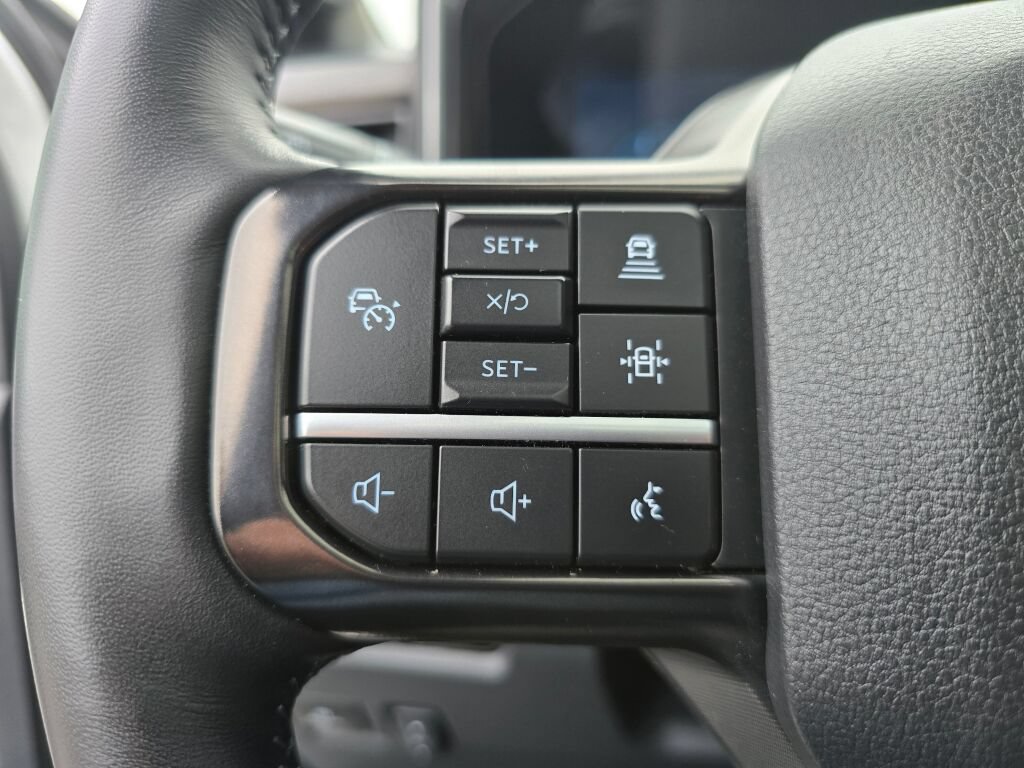 Certified 2026 Ford F350 Platinum AWD/4WD image 21