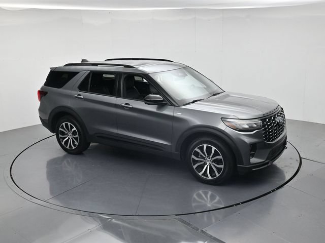 Certified 2025 Ford Explorer ST-Line AWD/4WD image 44