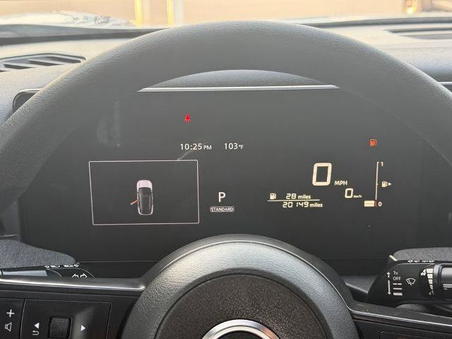 Used 2025 Nissan Kicks SV AWD/4WD image 18