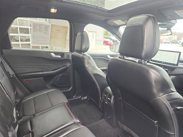 Certified 2023 Ford Escape ST-Line Select w/ Tech Pack #2 image 28