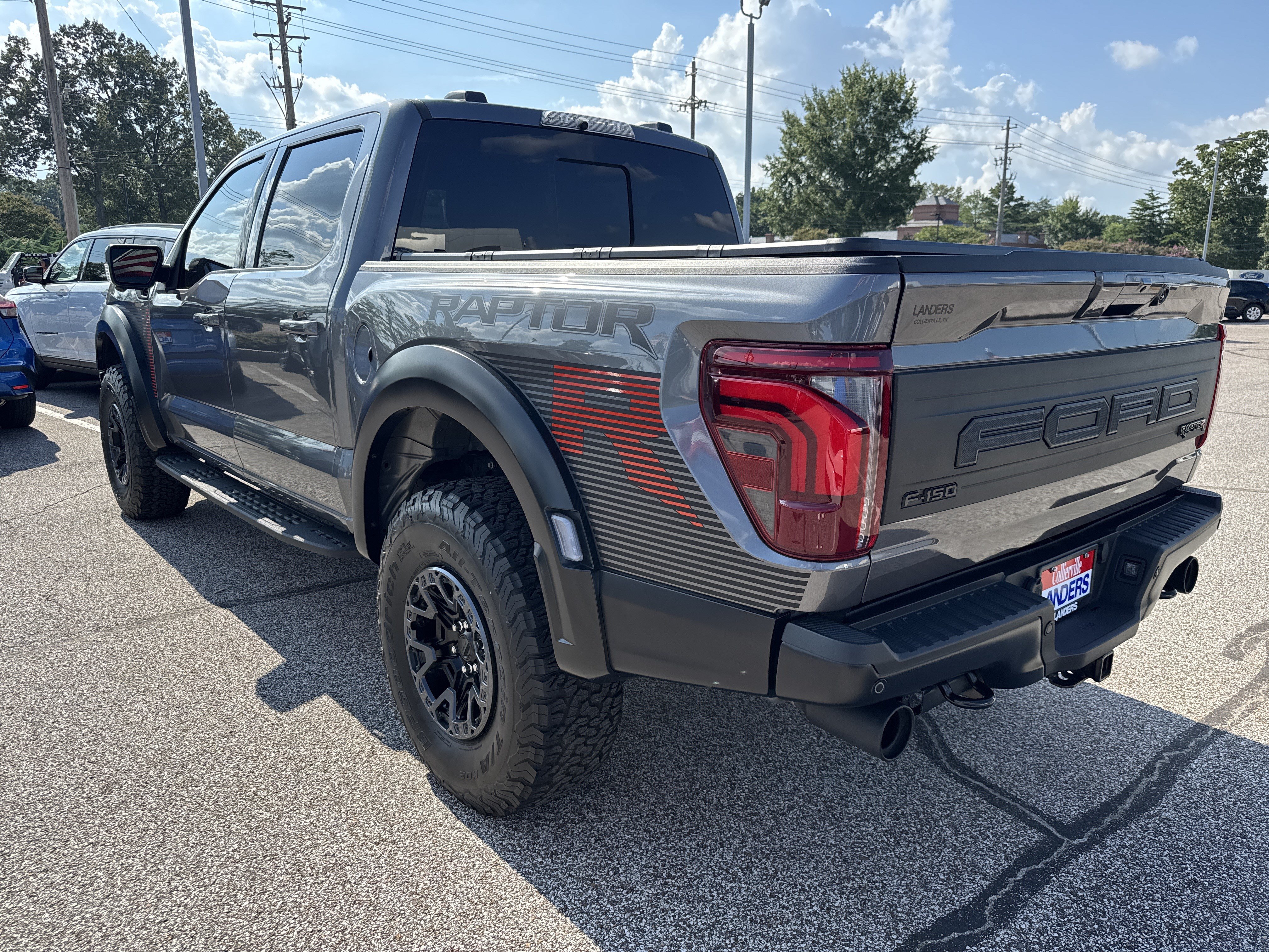 Certified 2025 Ford F150 Raptor w/ Equipment Group 803A Raptor R AWD/4WD image 5