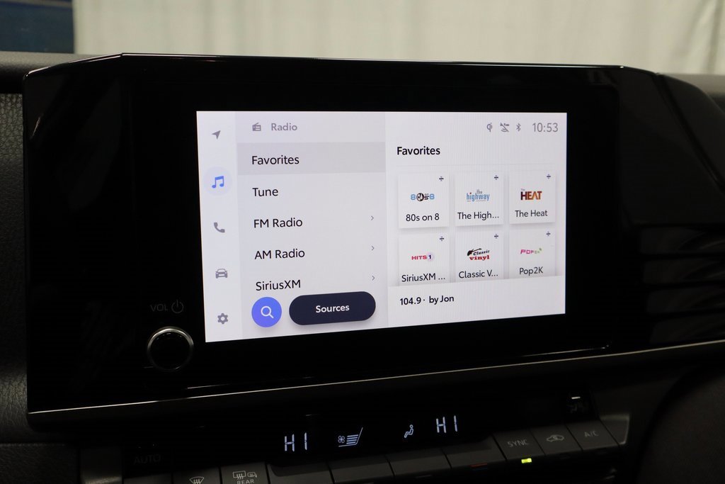 Used 2025 Toyota Camry LE image 2