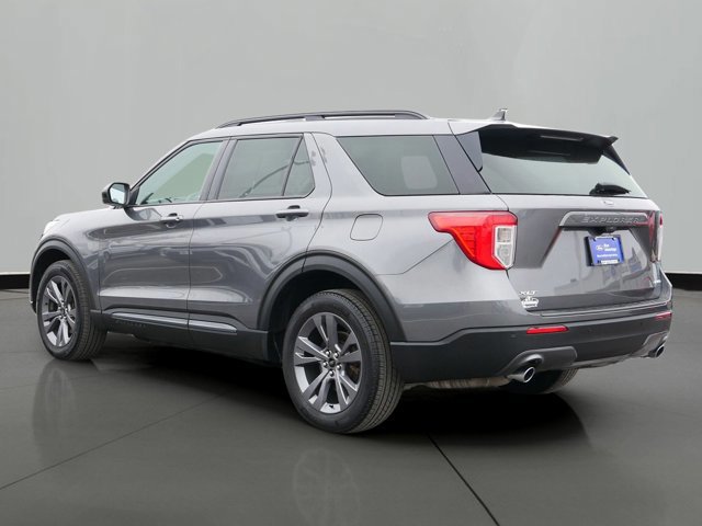 Certified 2023 Ford Explorer XLT w/ Equipment Group 202A image 3
