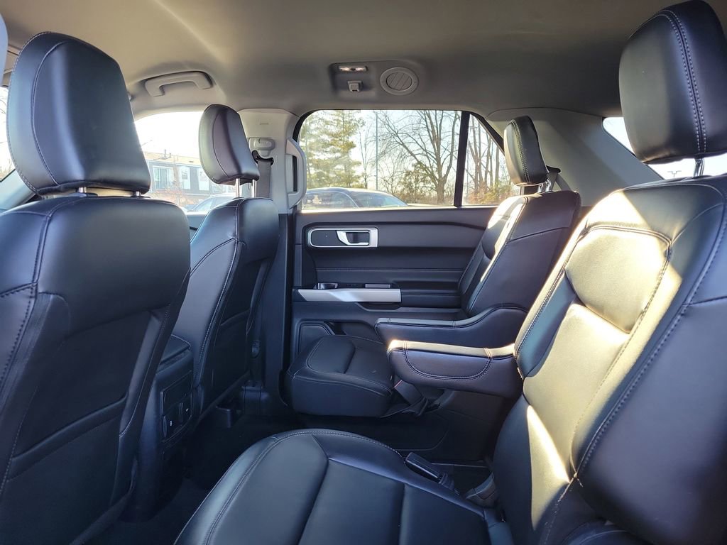 Certified 2023 Ford Explorer XLT w/ Equipment Group 202A image 13