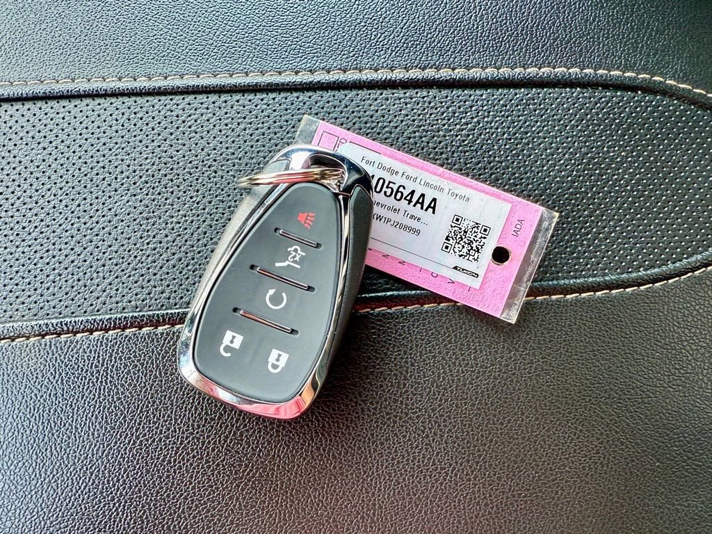 Used 2023 Chevrolet Traverse Premier image 34