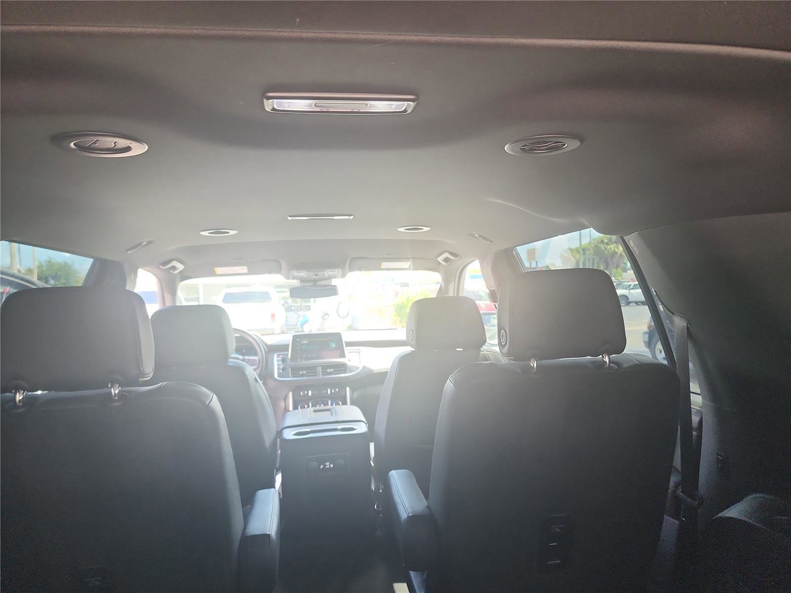 Used 2023 Chevrolet Suburban Premier image 24
