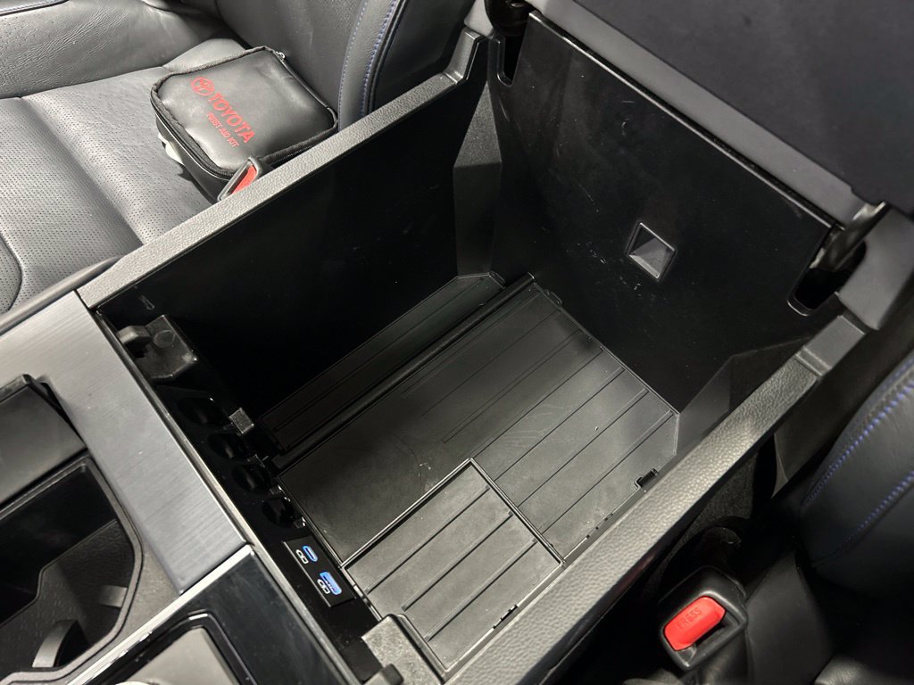 Used 2022 Toyota Tundra Platinum AWD/4WD image 27