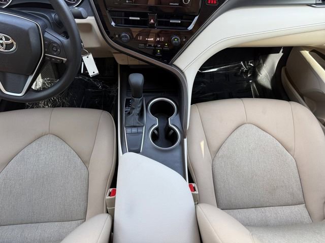 Used 2024 Toyota Camry LE FWD image 6