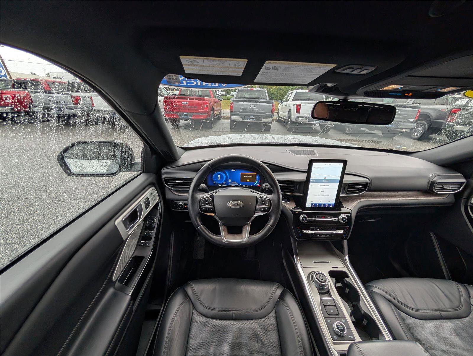 Certified 2022 Ford Explorer Platinum w/ Equipment Group 601A image 19