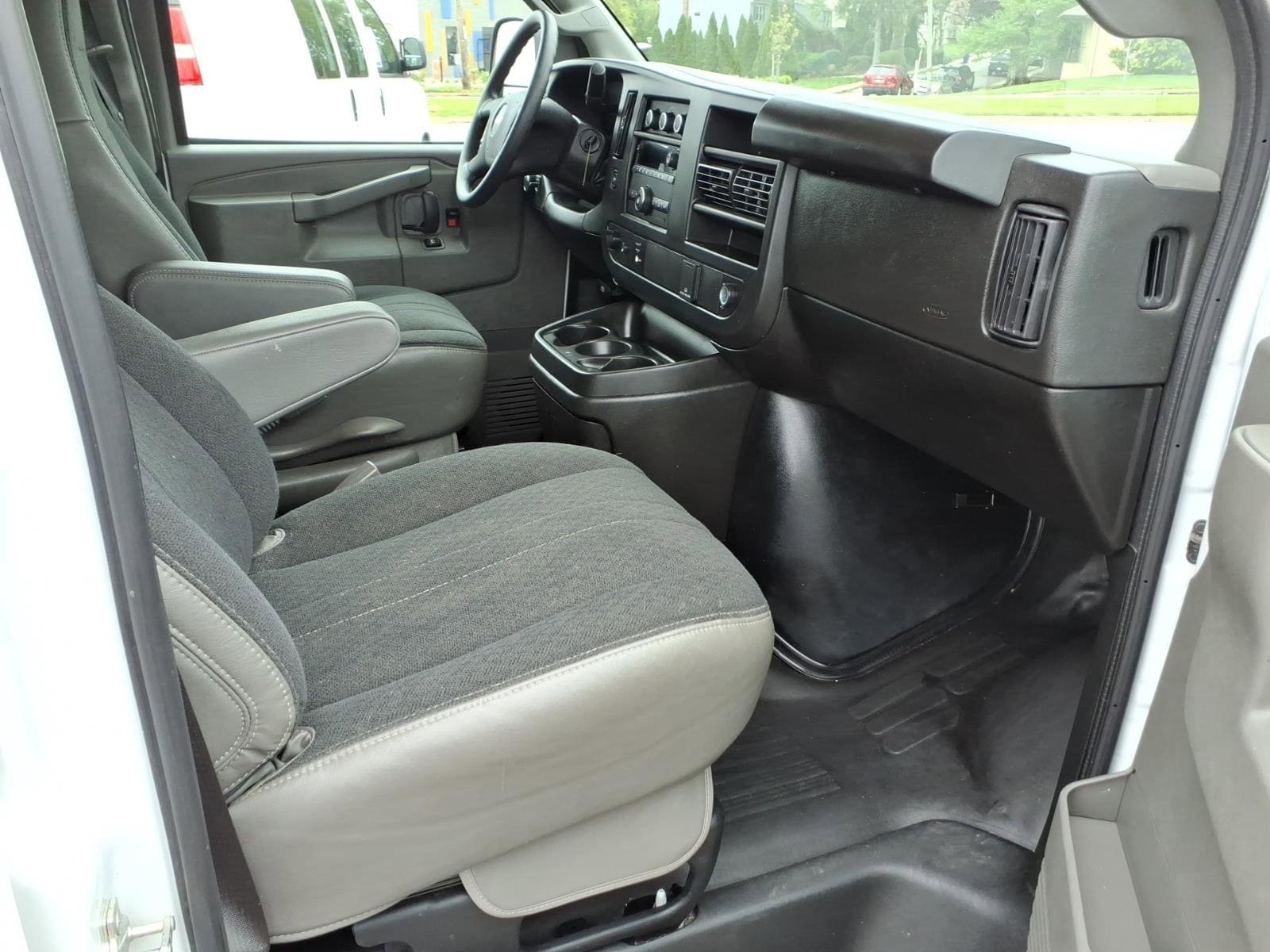 Used 2024 Chevrolet Express 2500 w/ Driver Convenience Package RWD image 20