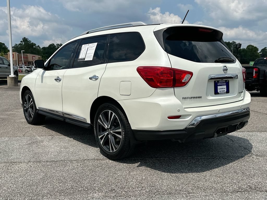 Used 2018 Nissan Pathfinder Platinum FWD image 6