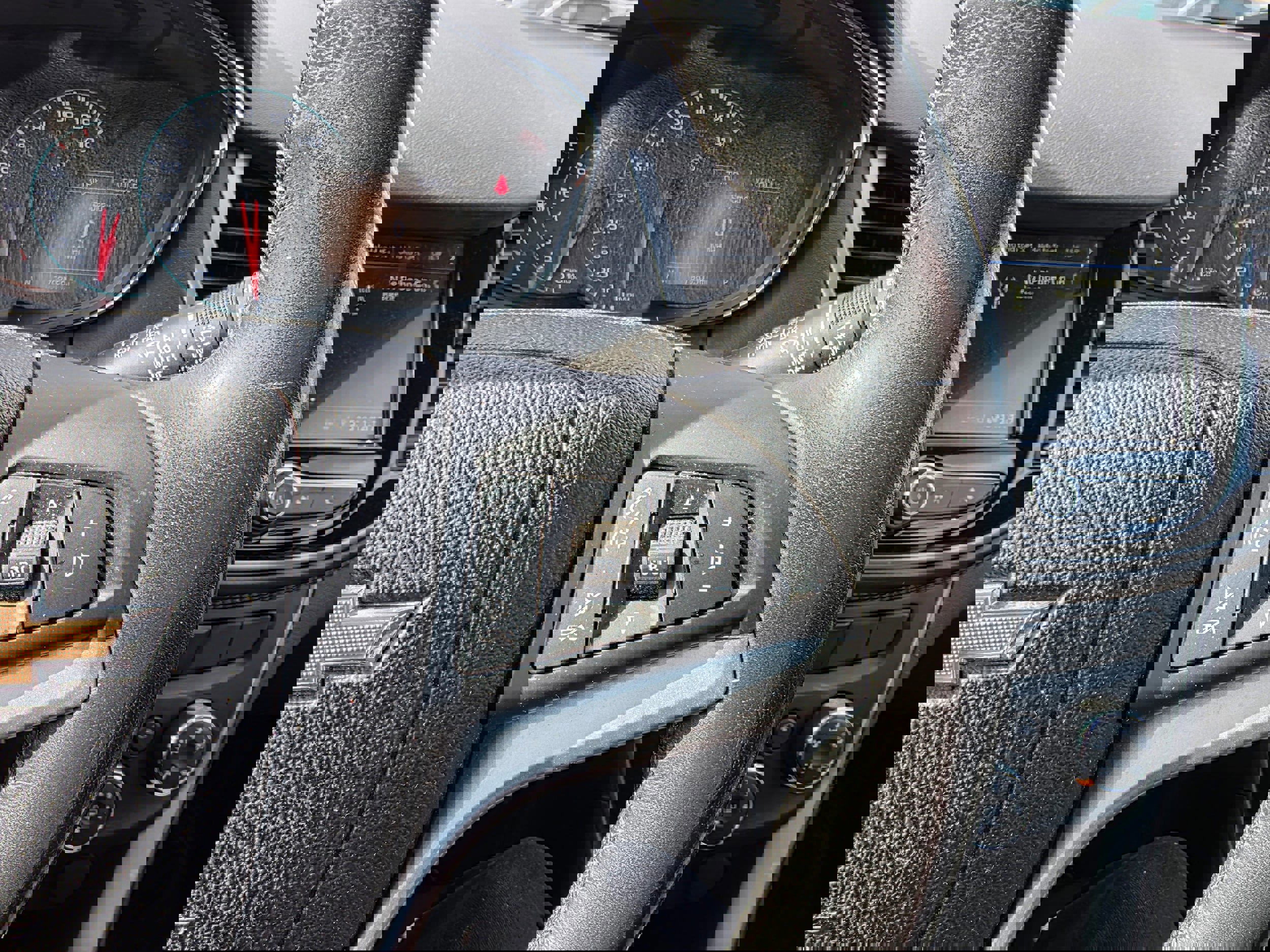 Used 2019 Chevrolet Trax LT w/ LT Convenience Package image 14