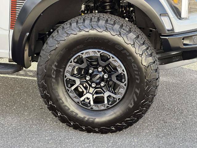 Certified 2026 Ford F150 Raptor w/ Equipment Group 803A Raptor R AWD/4WD image 9