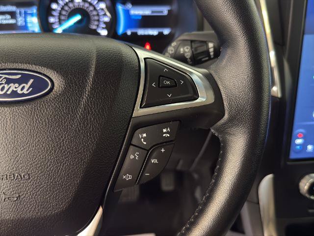 Certified 2022 Ford Edge Titanium AWD/4WD image 21