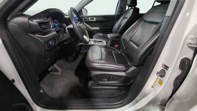 Certified 2023 Ford Explorer XLT w/ Equipment Group 202A AWD/4WD image 11