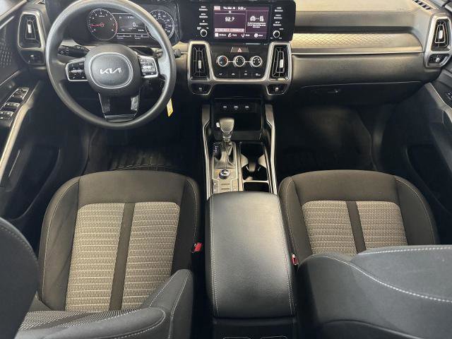 Used 2022 Kia Sorento LX image 18