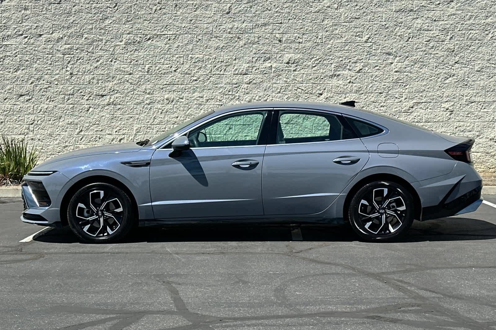 Used 2024 Hyundai Sonata SEL FWD image 6
