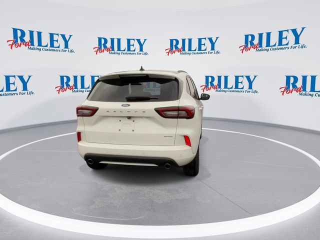 Certified 2024 Ford Escape ST-Line w/ Tech Pack #1 image 5