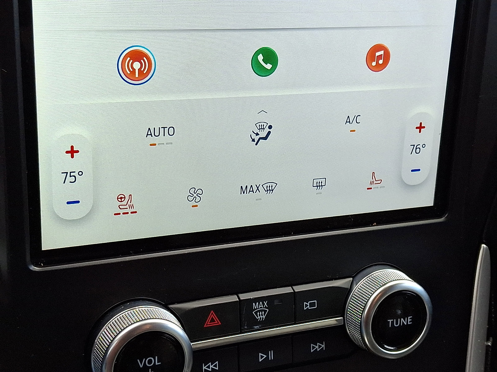 Certified 2024 Ford Edge SEL w/ Convenience Package image 16