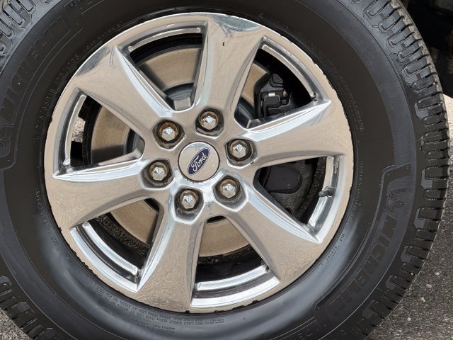 Certified 2019 Ford F150 XLT w/ Equipment Group 302A Luxury AWD/4WD image 16