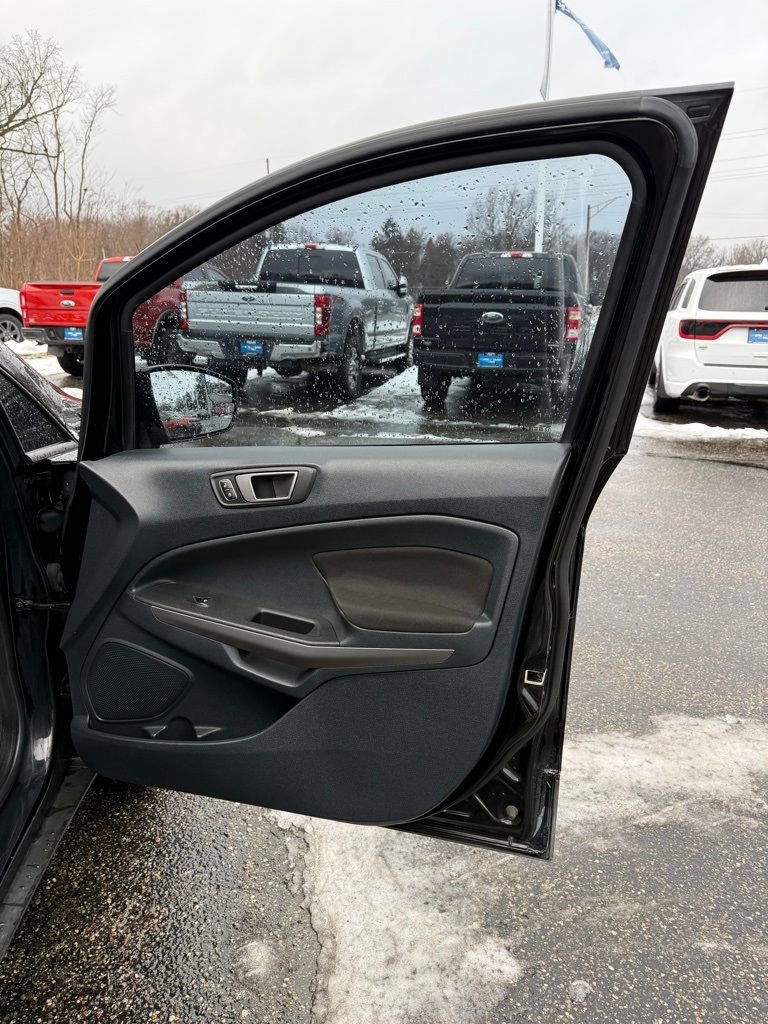 Certified 2020 Ford EcoSport SE image 25