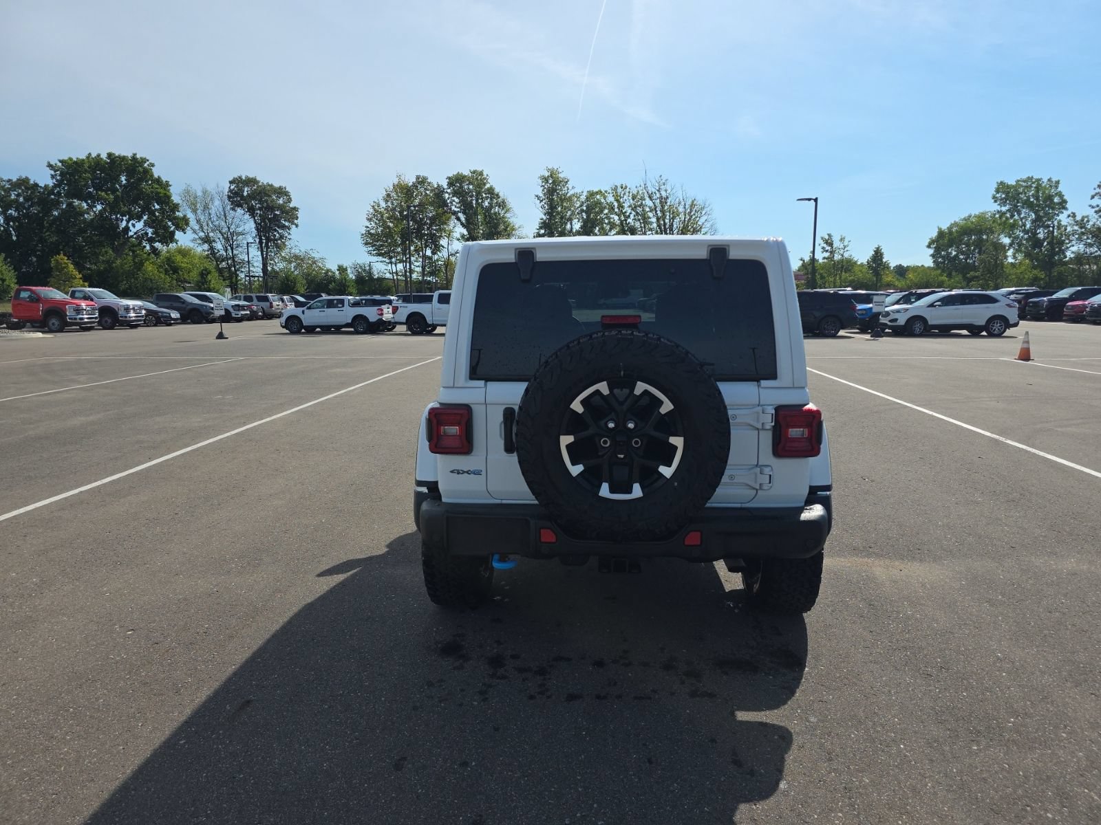 Used 2025 Jeep Wrangler Unlimited Rubicon 4xe AWD/4WD image 6