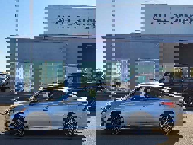 Used 2023 Nissan Altima 2.5 SL image 2