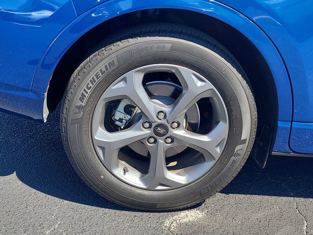 Certified 2023 Ford Escape ST-Line w/ Tech Pack #1 image 5