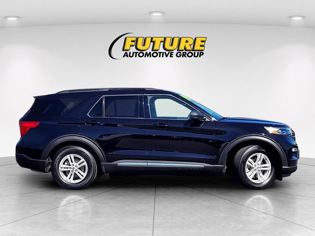Certified 2023 Ford Explorer XLT w/ Equipment Group 202A RWD image 3